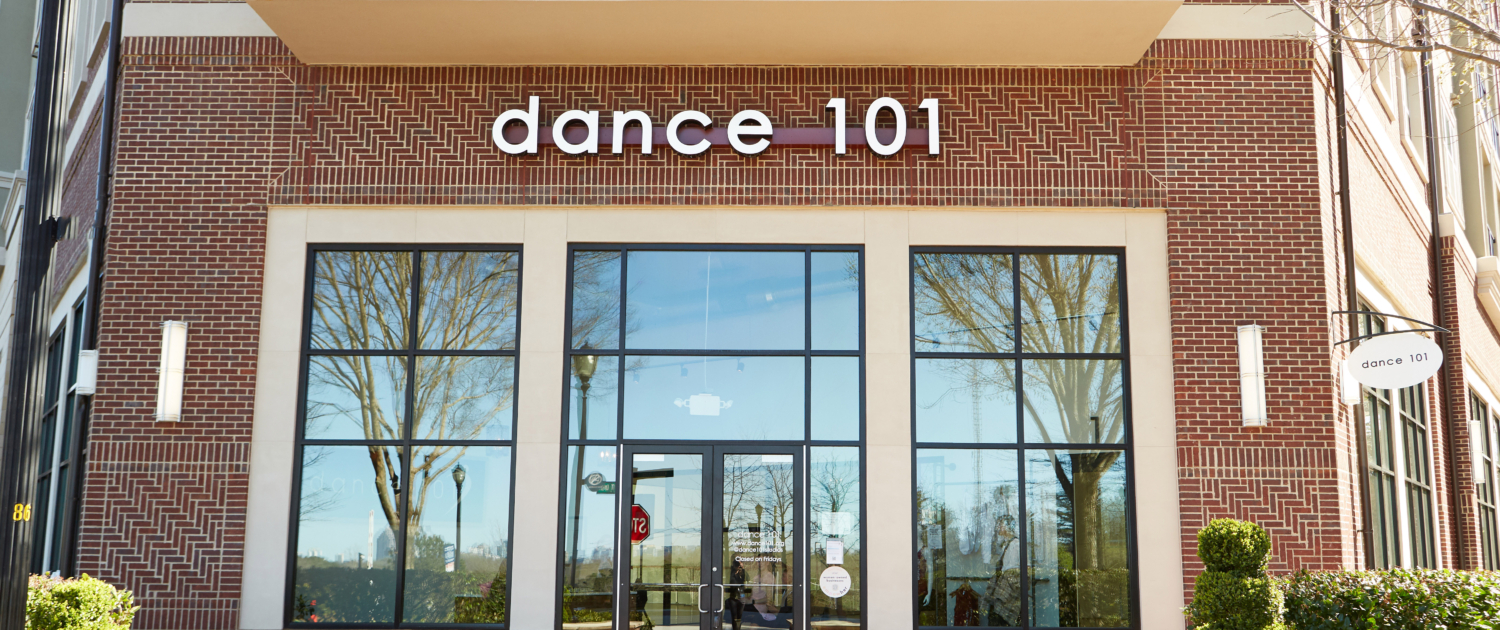 Entrance to Dance 101 Studios